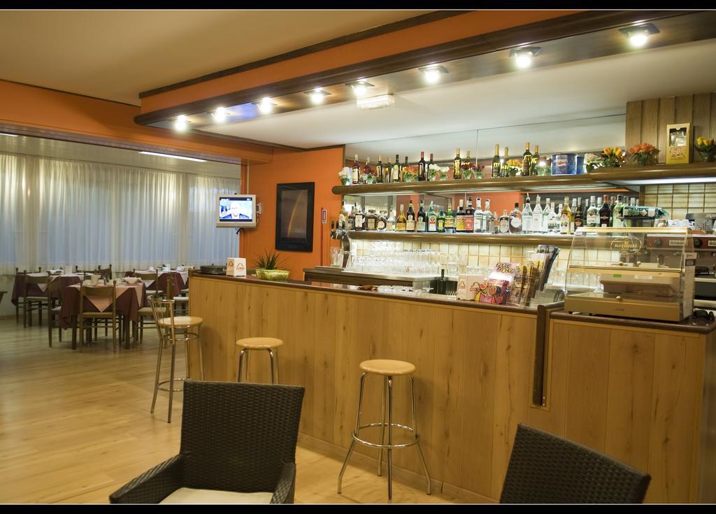Hotel Rosa Dei Venti Λινιάνο Σαμπιαντόρο Εξωτερικό φωτογραφία