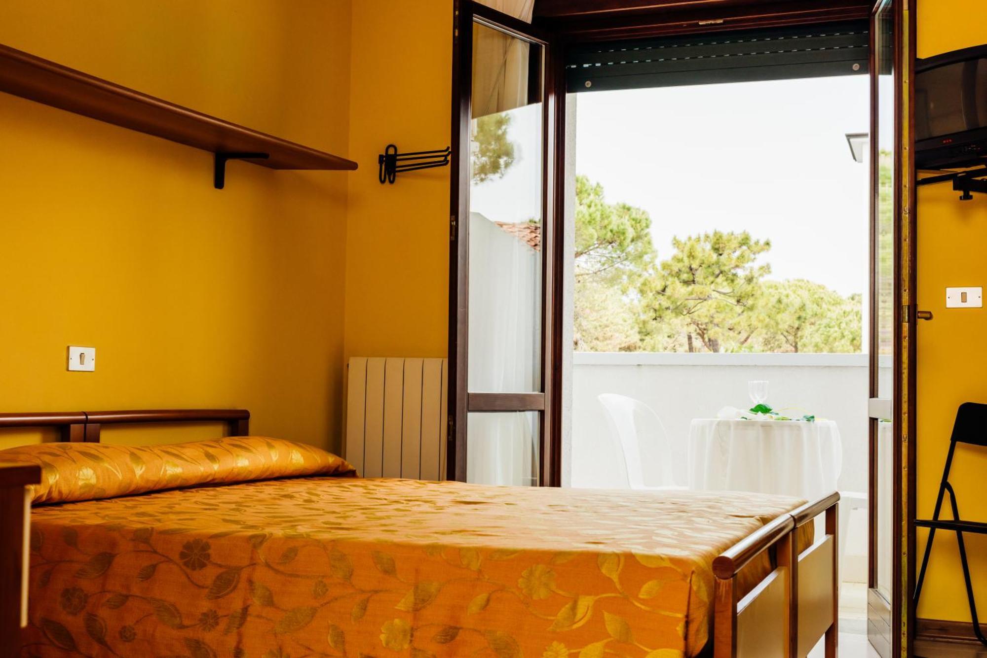 Hotel Rosa Dei Venti Λινιάνο Σαμπιαντόρο Δωμάτιο φωτογραφία