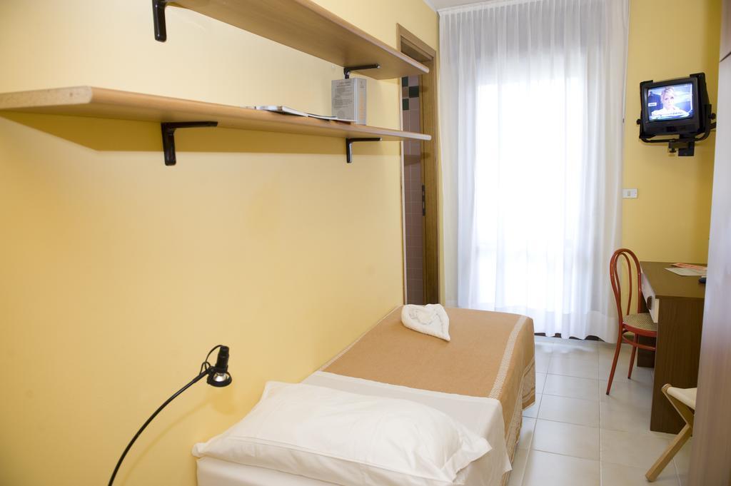 Hotel Rosa Dei Venti Λινιάνο Σαμπιαντόρο Εξωτερικό φωτογραφία
